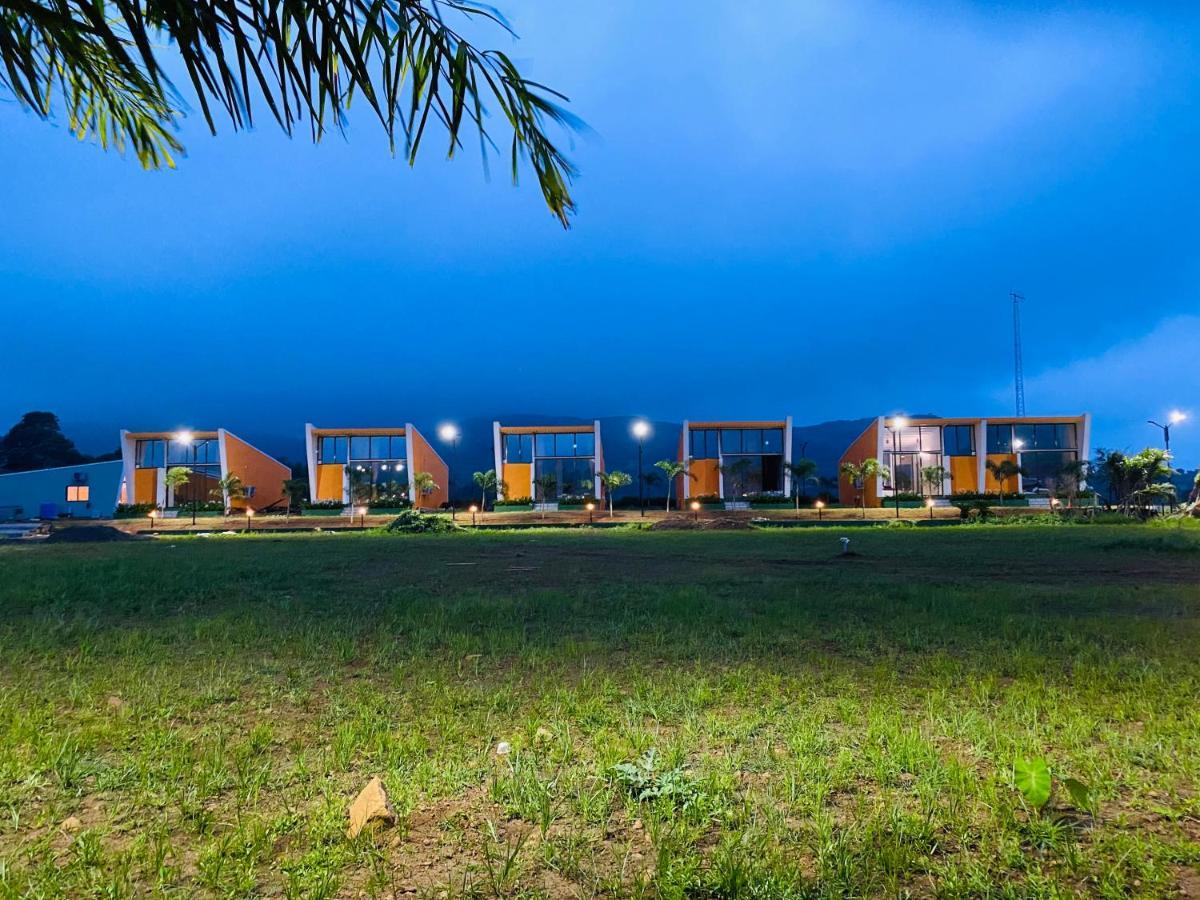 Mountain N Lake Resort Igatpuri Esterno foto